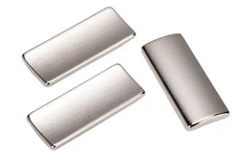 L'arc adapté aux besoins du client d'aimant de moteur de néodyme forment le revêtement époxyde d'aimants de NdFeB