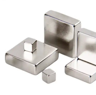 Aimant léger de NdFeB de bloc, aimants rectangulaires forts superbes