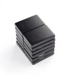 La taille puissante forte superbe d'aimants permanents de NdFeB a adapté aux besoins du client